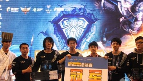 Complexity 在决赛中击败 Wildcard，获得了 PGL Bucharest 2025 的名额